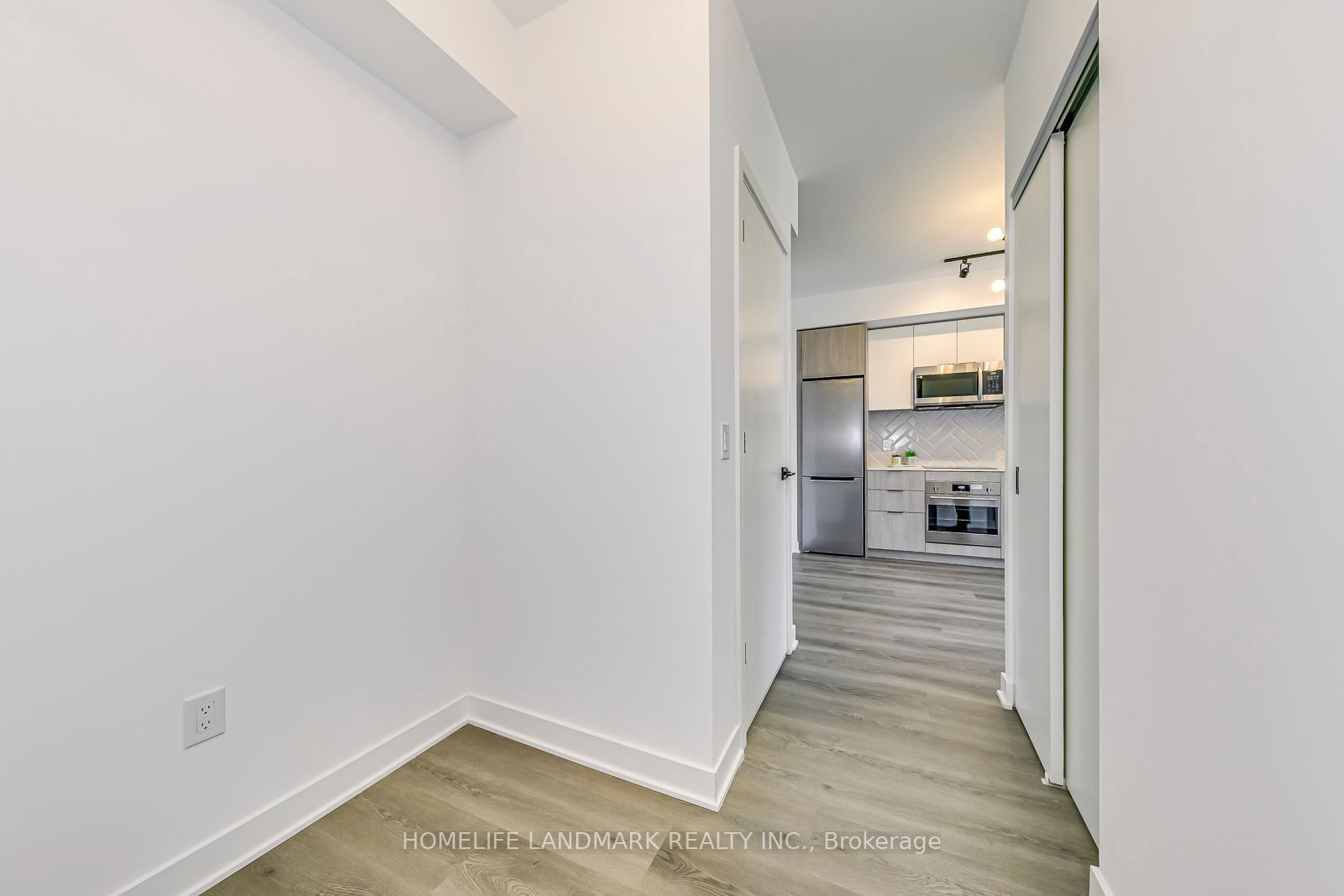 36 Zorra St, unit 2002 for sale