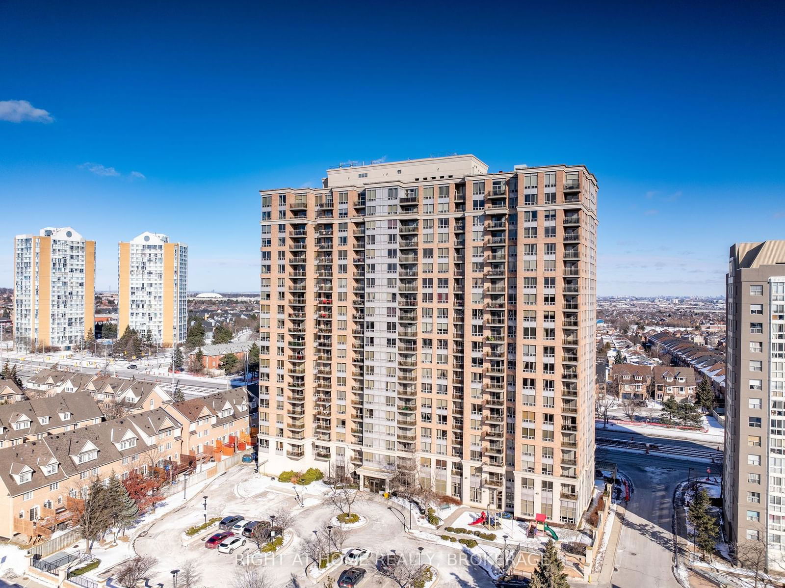 The Residences of Strathaven Condos, Mississauga, Toronto