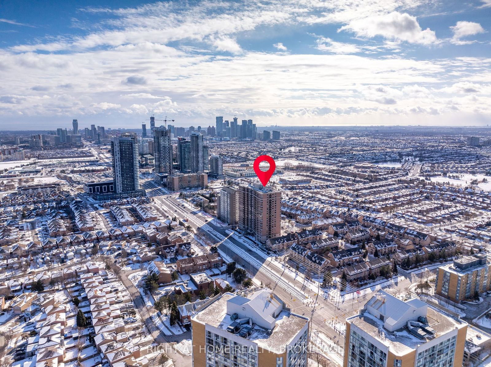 The Residences of Strathaven Condos, Mississauga, Toronto