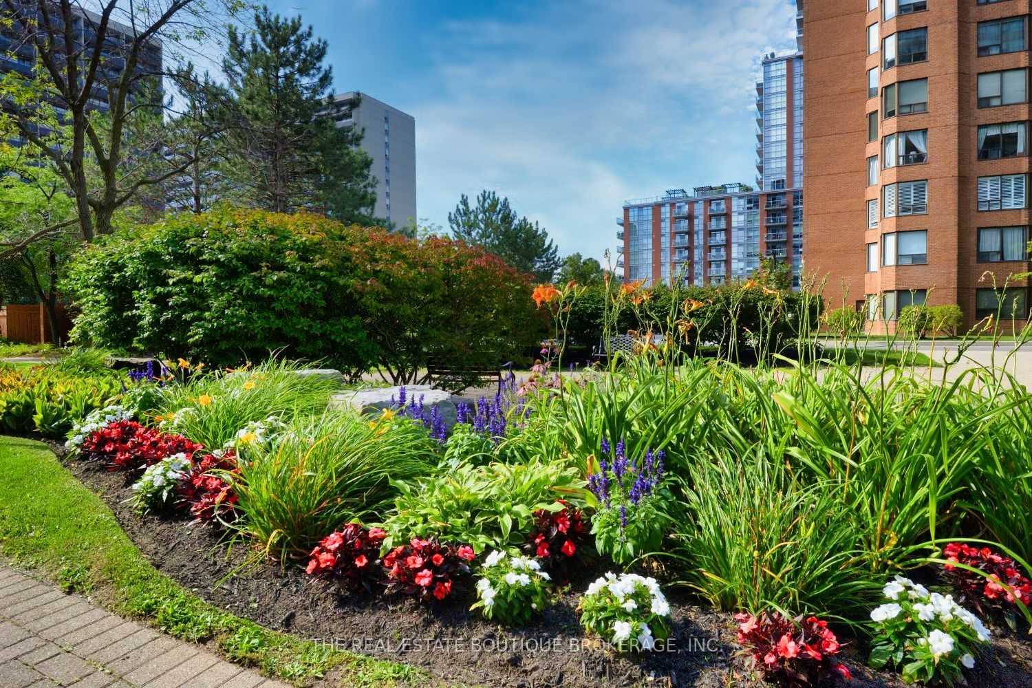 Grande Regency, Burlington, Toronto