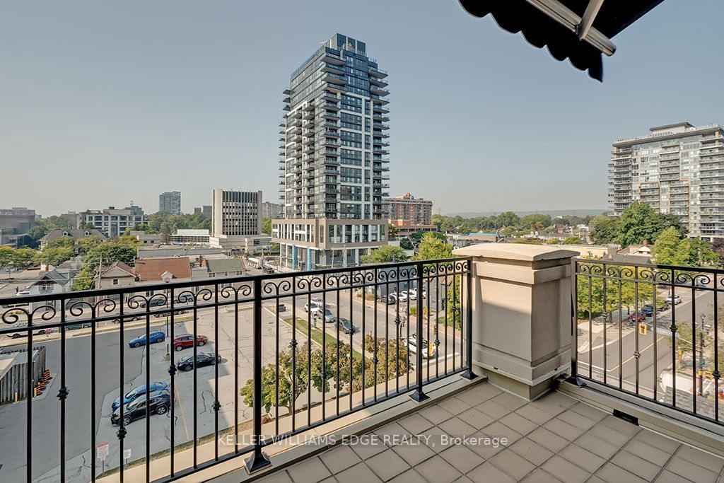 Elizabeth Condominiums, Burlington, Toronto