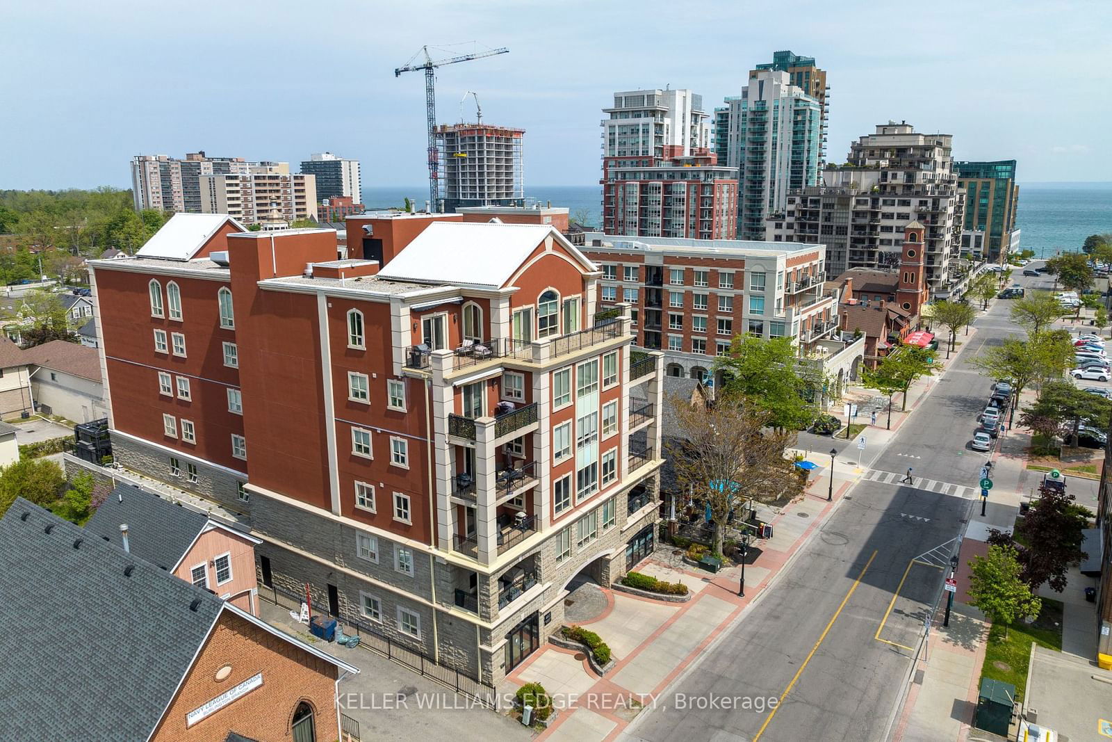 Elizabeth Condominiums, Burlington, Toronto