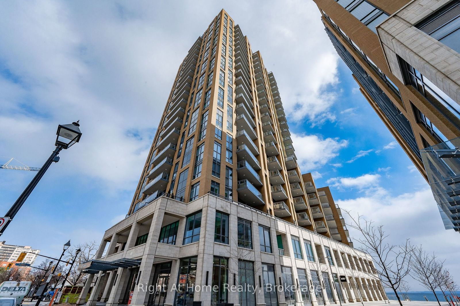 Bridgewater Residences On The Lake, Burlington, Toronto