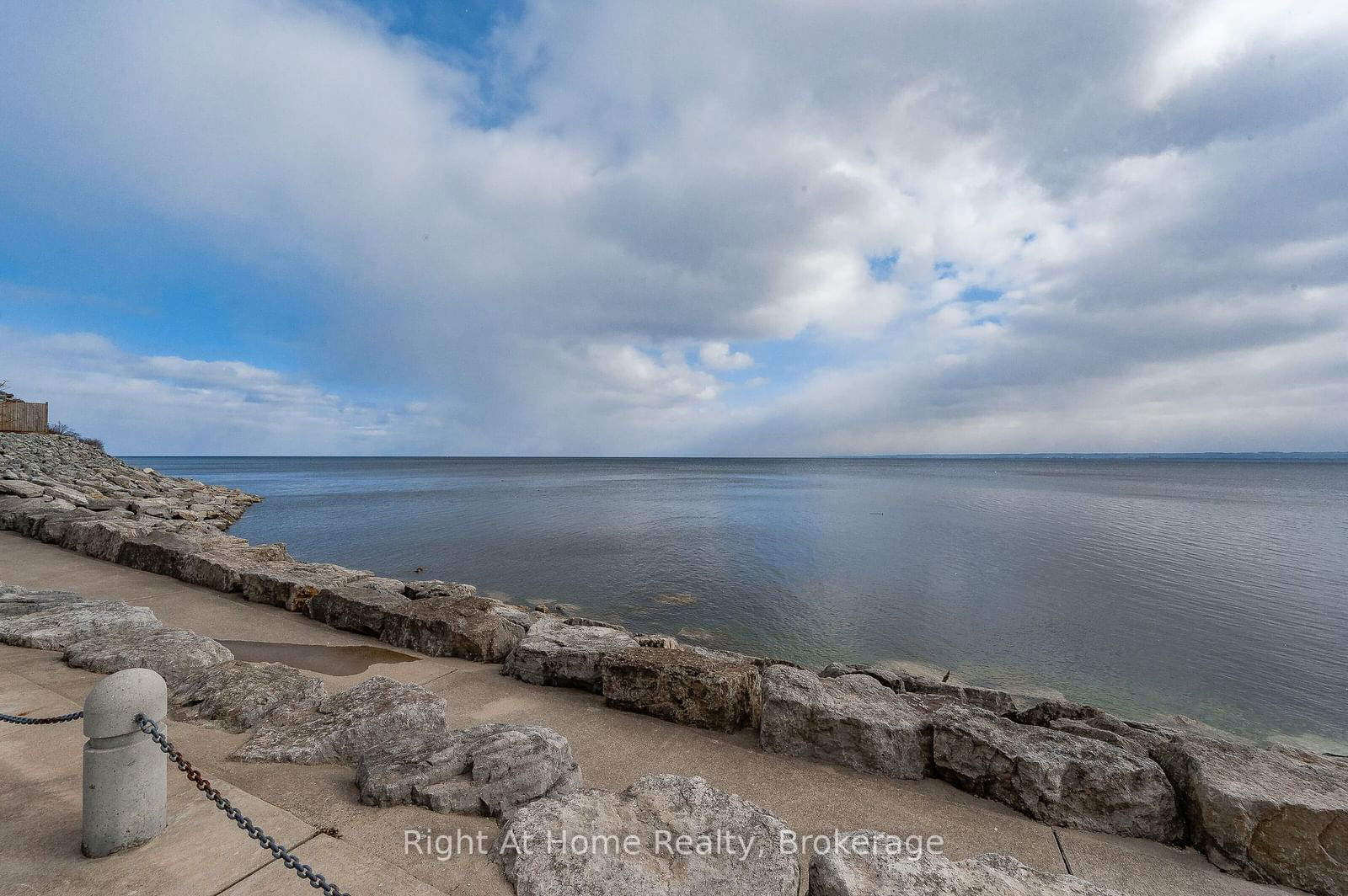 Bridgewater Residences On The Lake, Burlington, Toronto