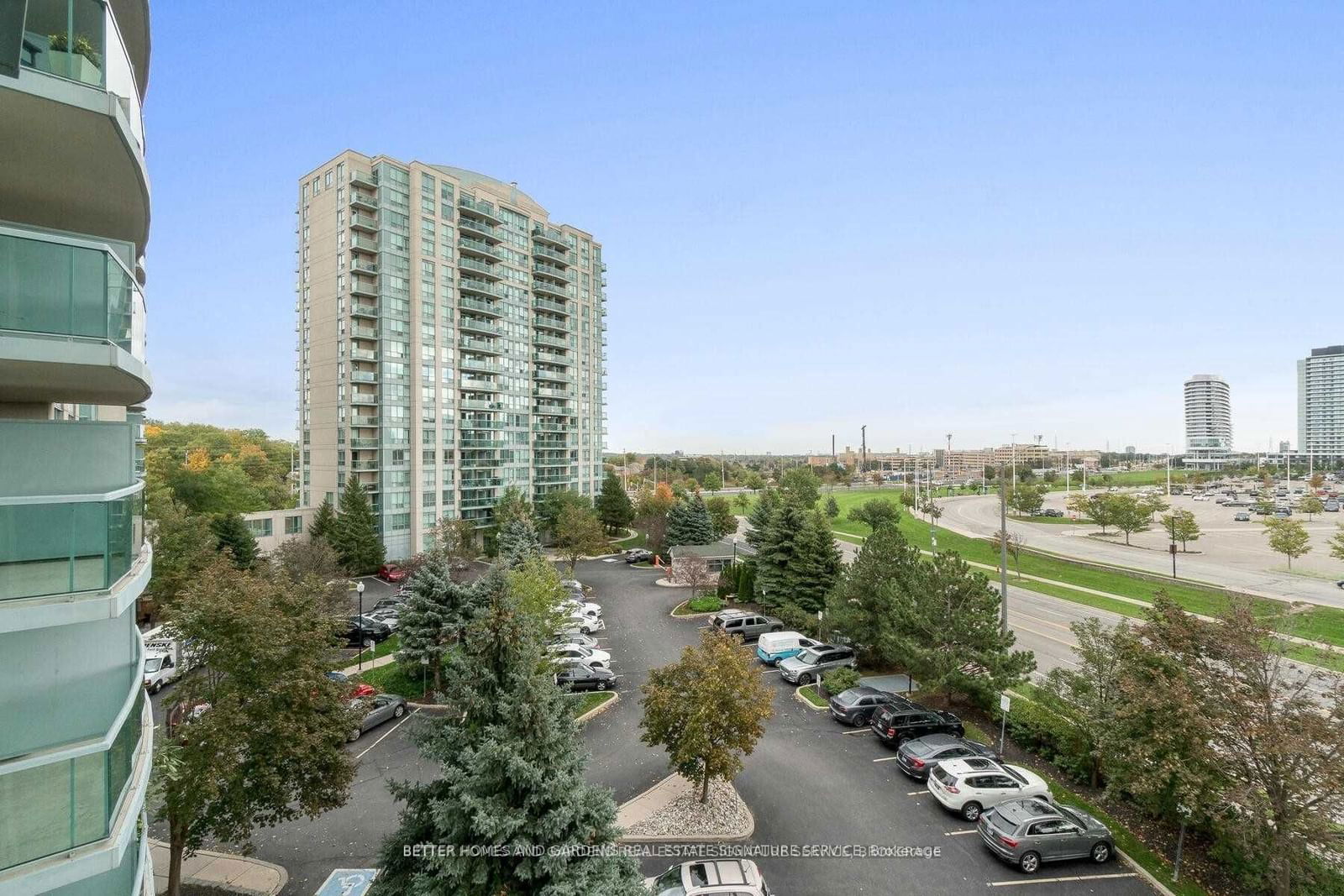 2585 Erin Centre Blvd, unit 504 for rent