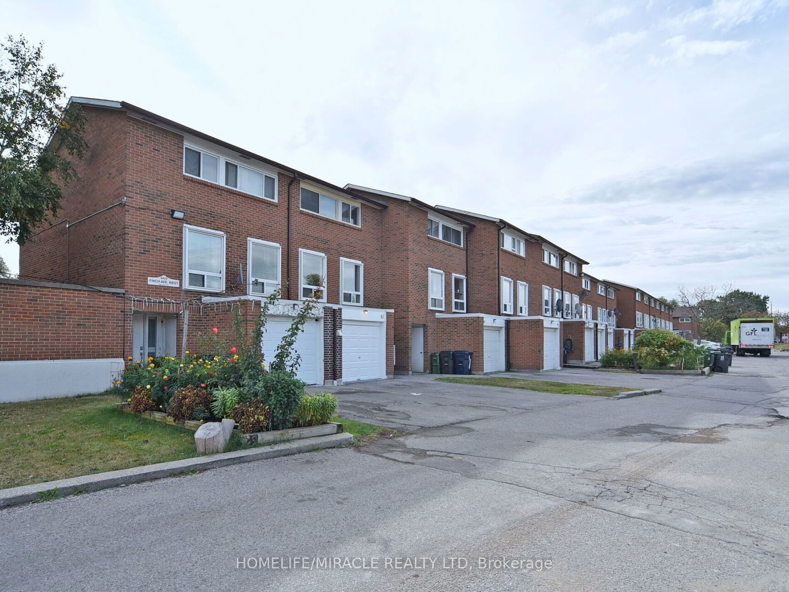 3 Kendleton Drive Townhouses, Etobicoke, Toronto