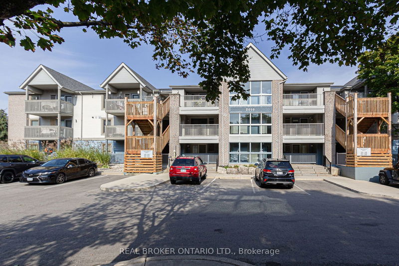 2010 Cleaver Ave, unit 103 for sale