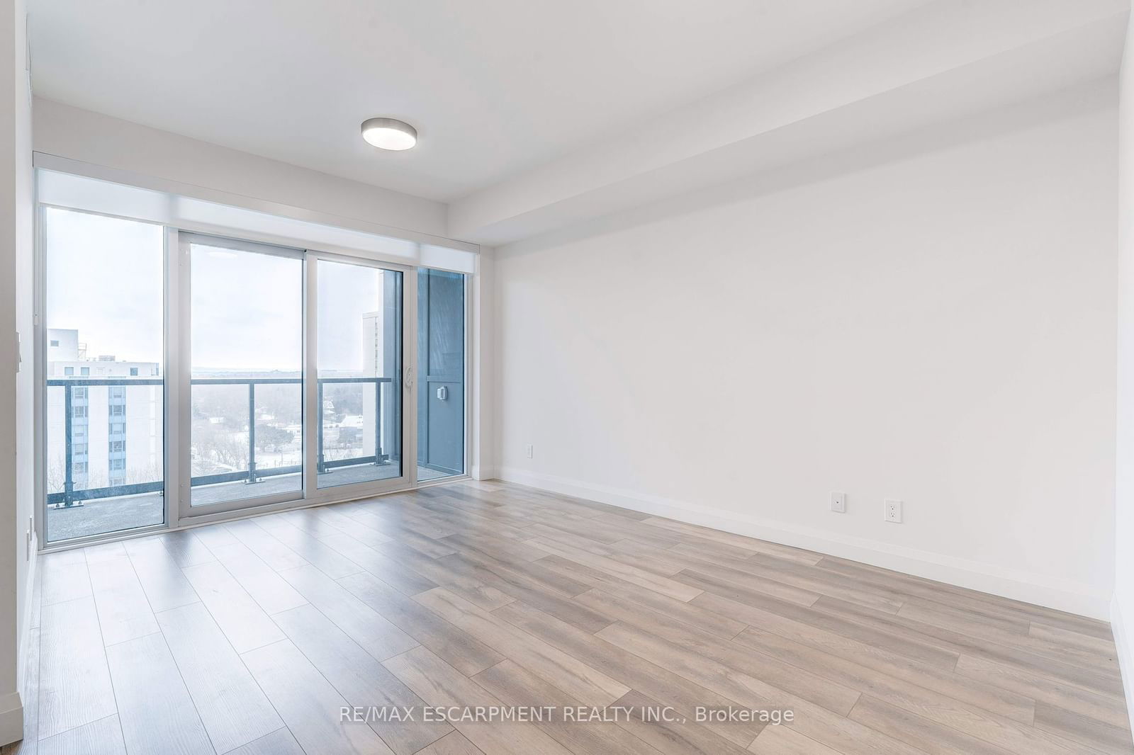 500 Brock Ave, unit 1101 for sale