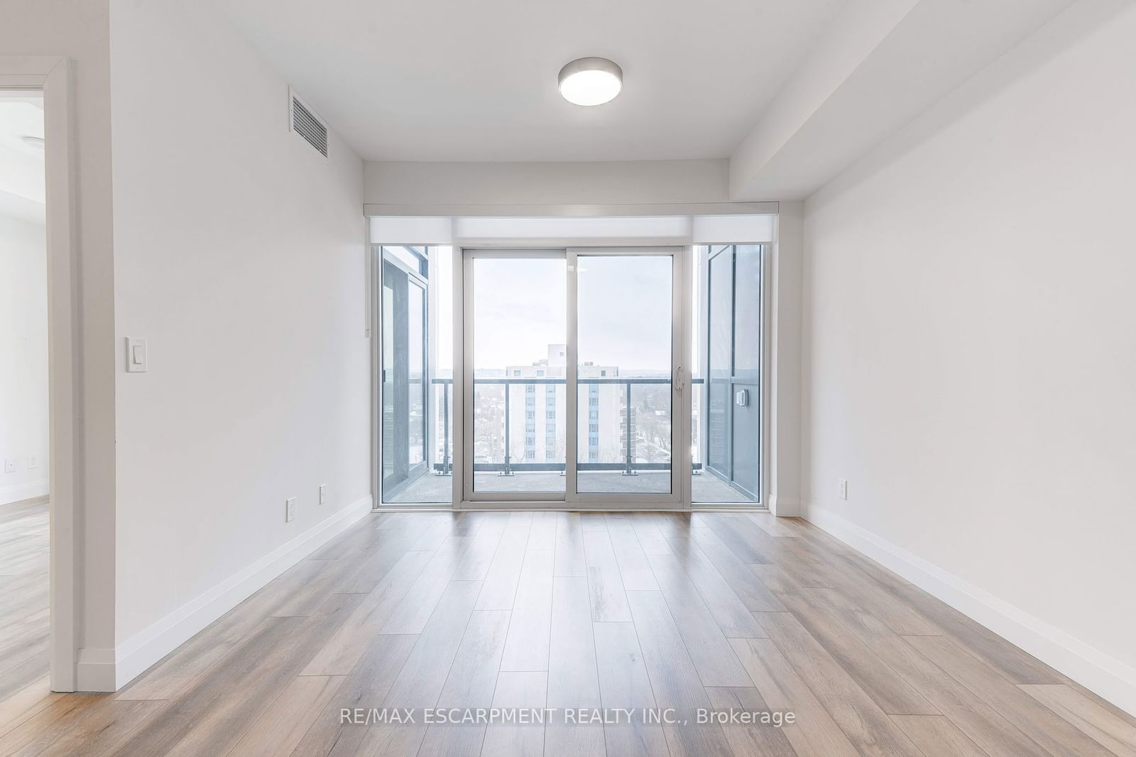 500 Brock Ave, unit 1101 for sale