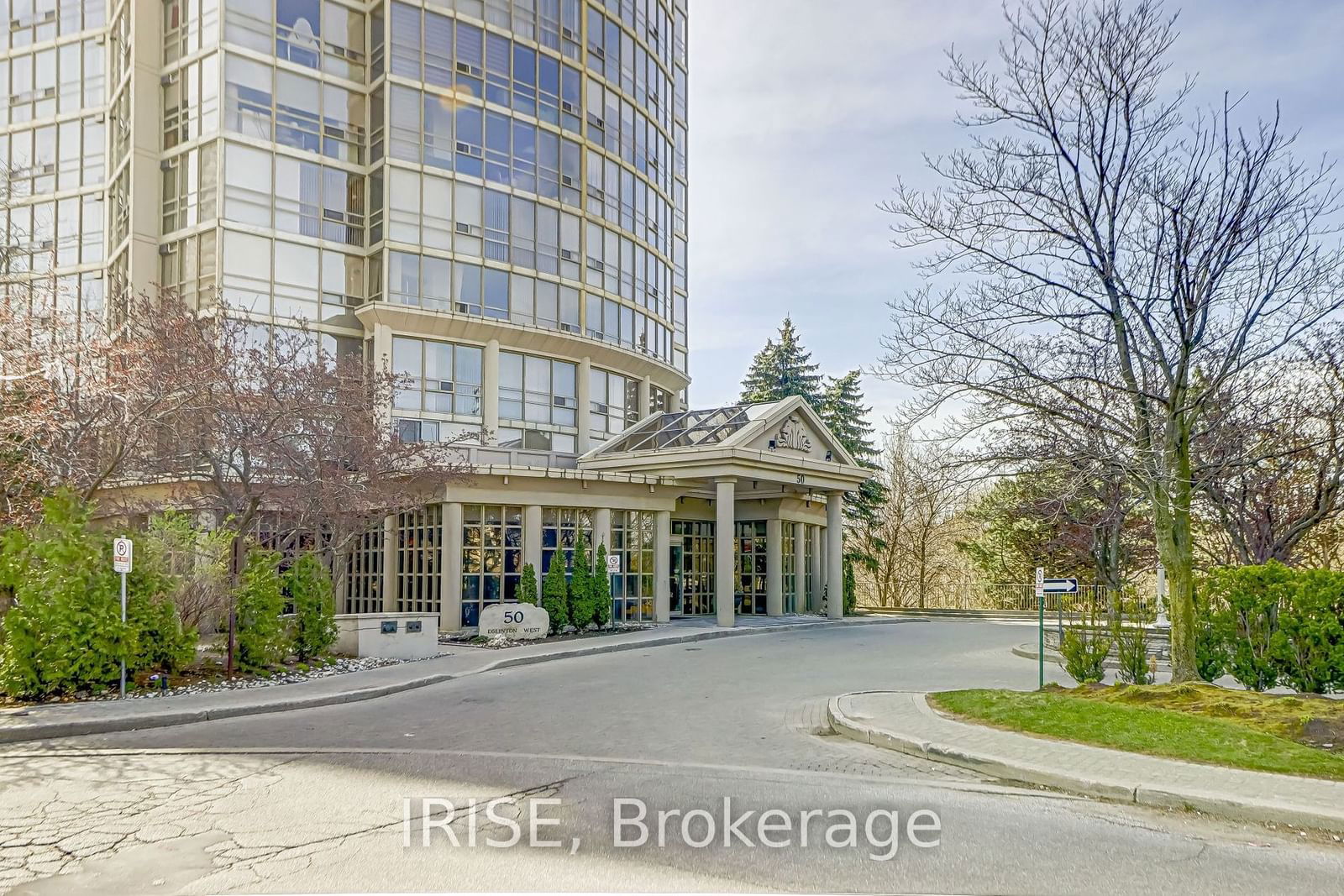 50 Eglinton Ave, unit 1802 for rent