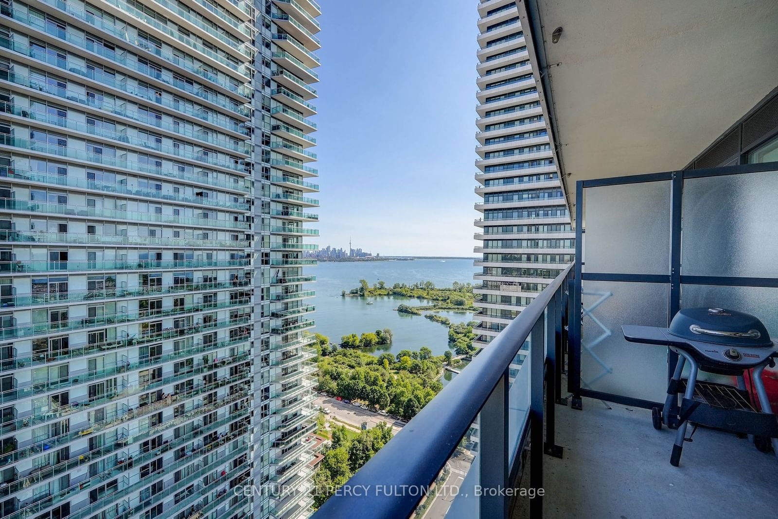 30 Shorebreeze Dr, unit 2514 for rent