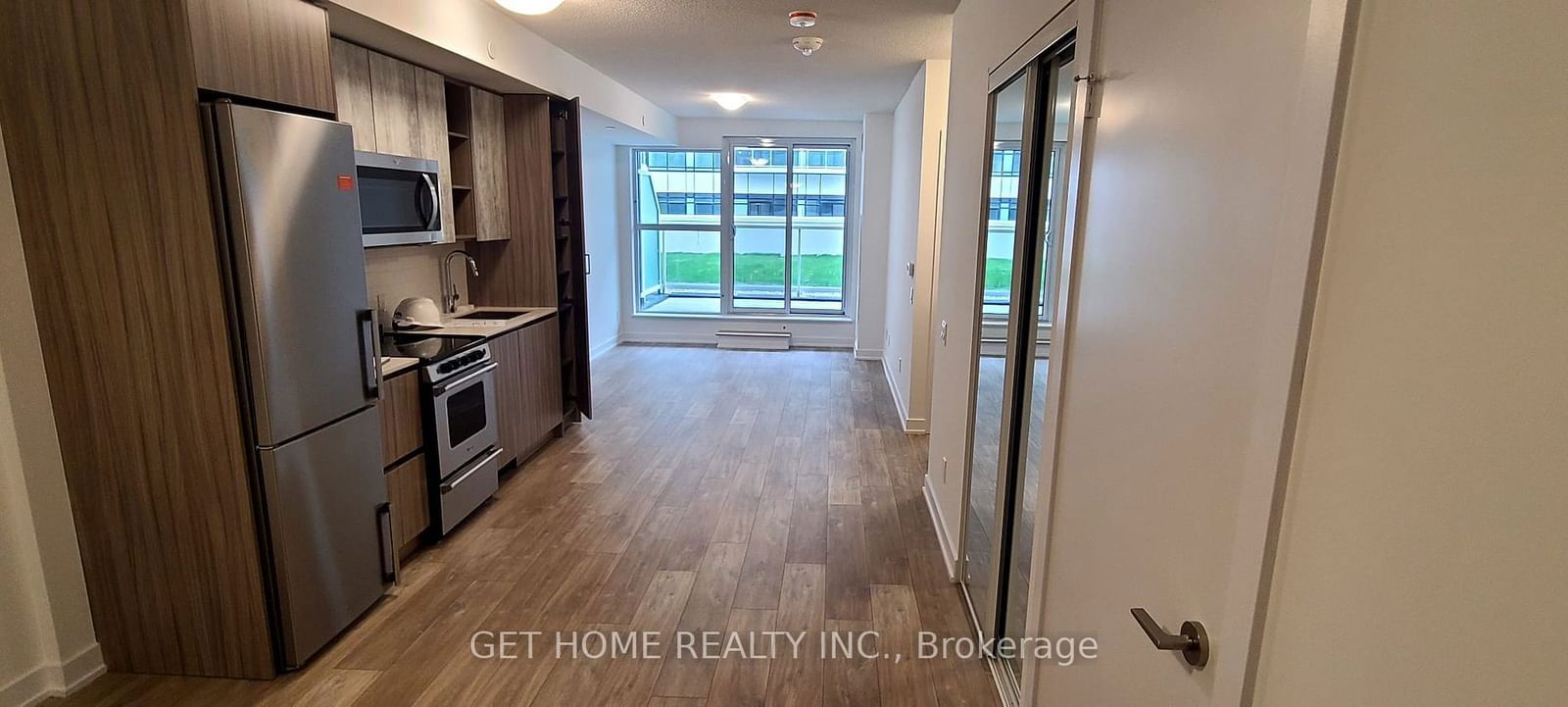 251 Manitoba St, unit 303 for rent