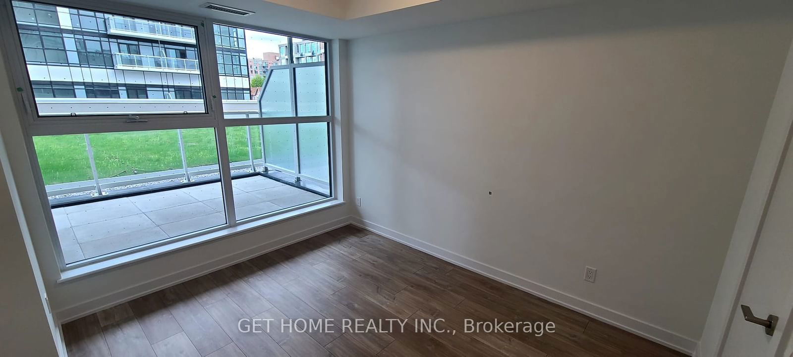 251 Manitoba St, unit 303 for rent