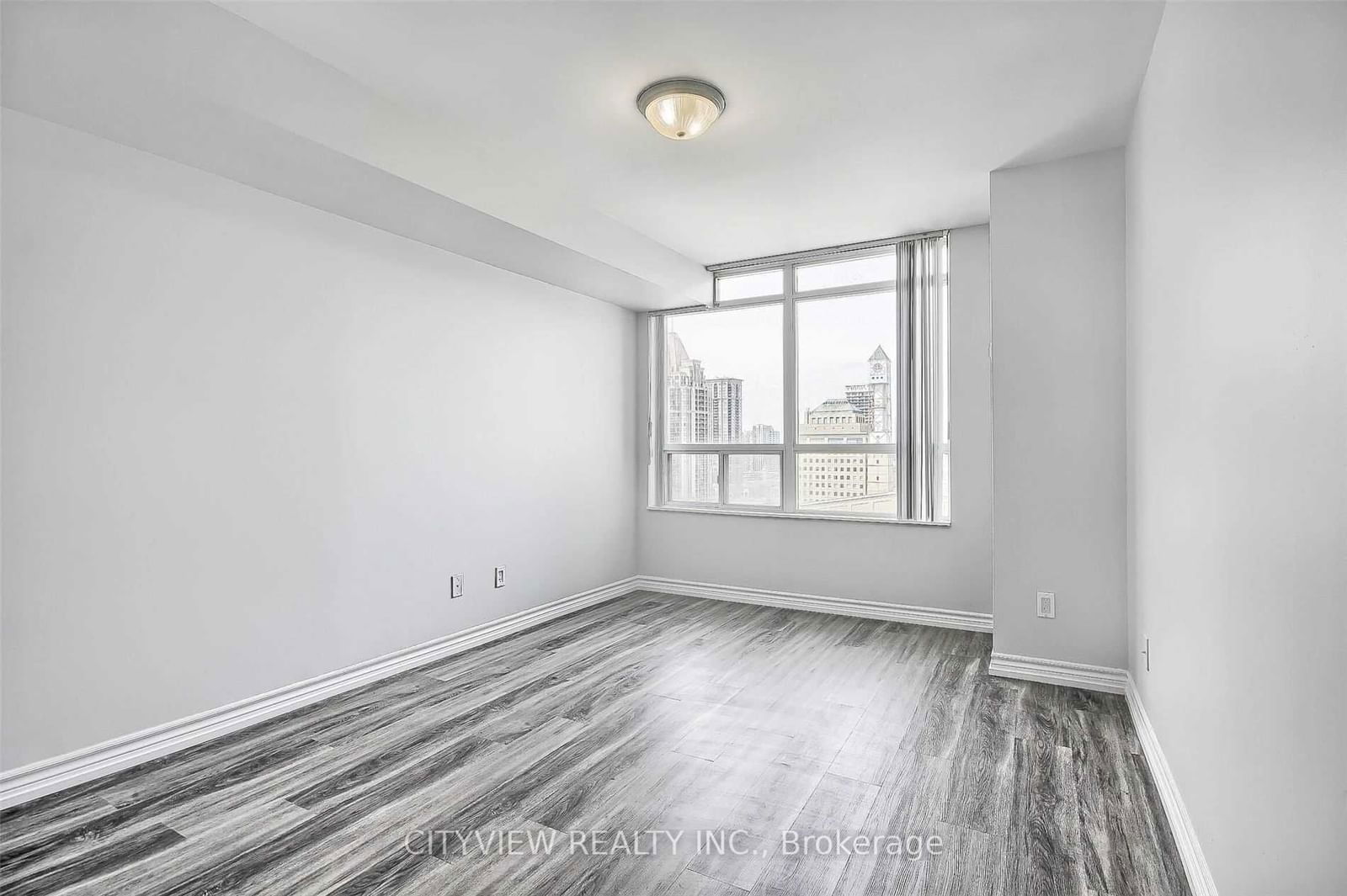 3888 Duke of york Blvd, unit 2020 for rent