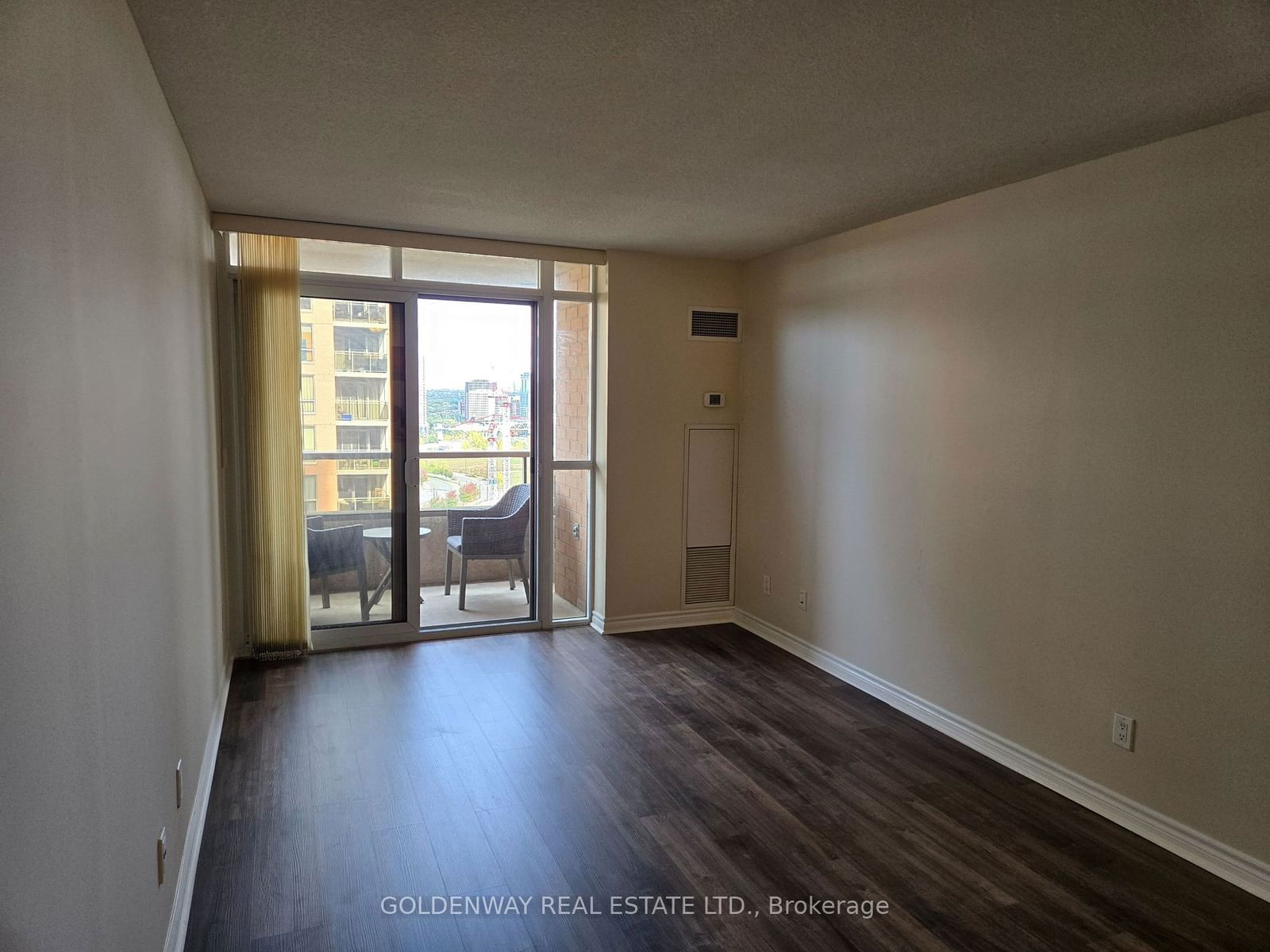 5233 Dundas St W, unit 1625 for rent