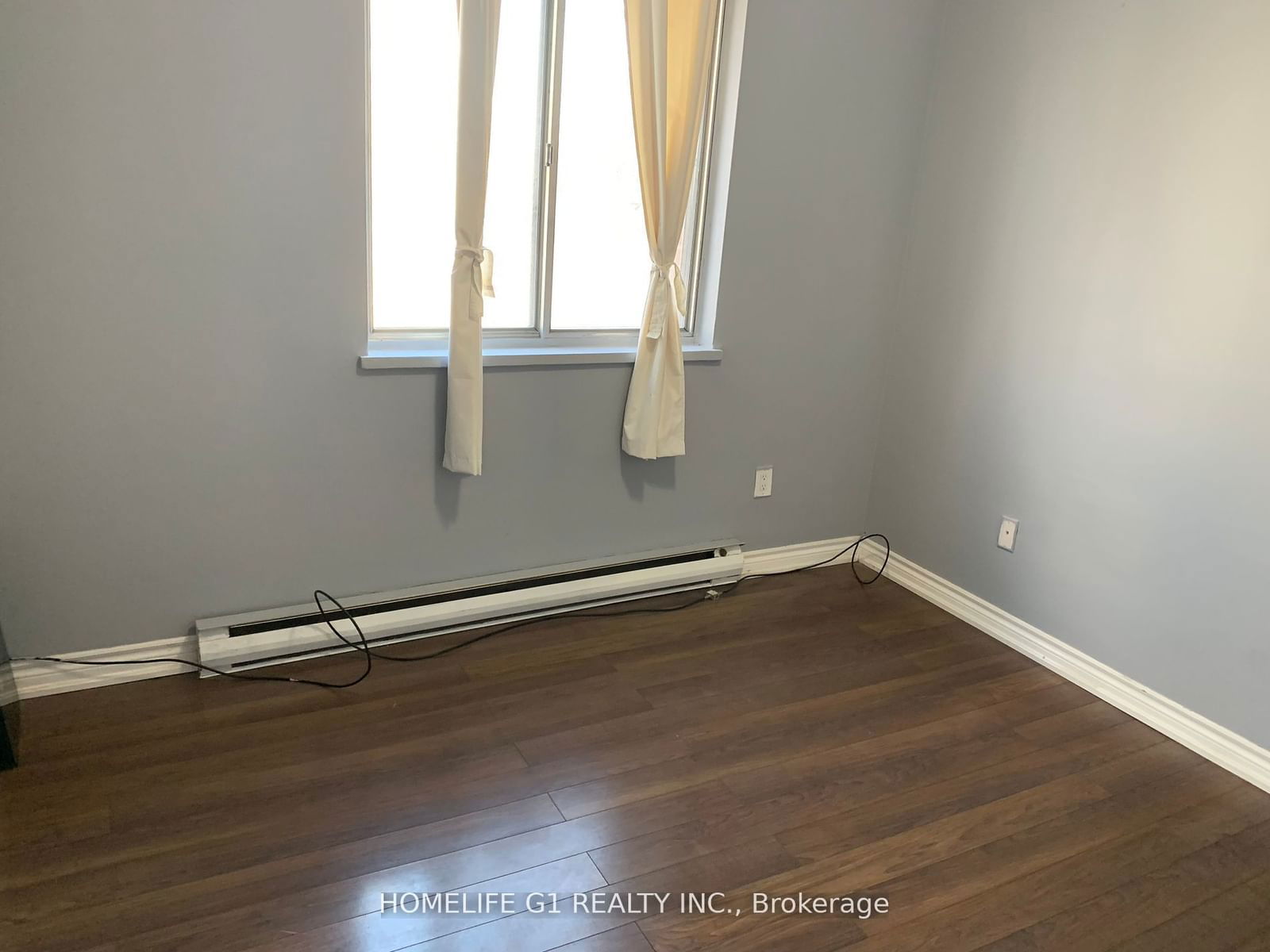 1660 Bloor St, unit 212 for rent