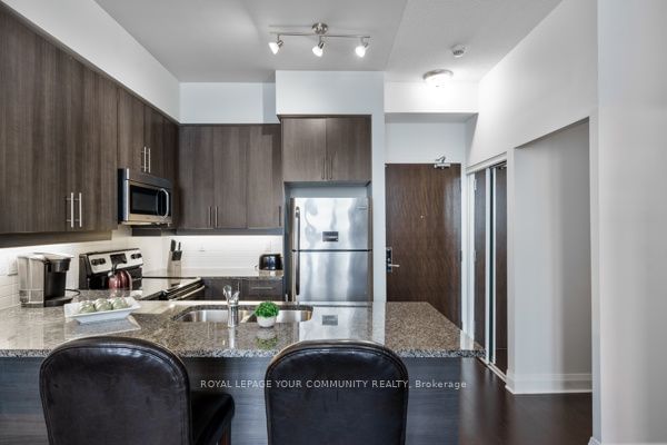 1185 The Queensway, unit 517 for sale