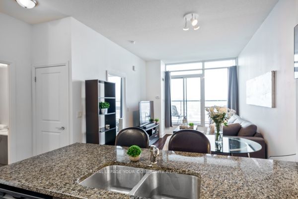 1185 The Queensway, unit 517 for sale