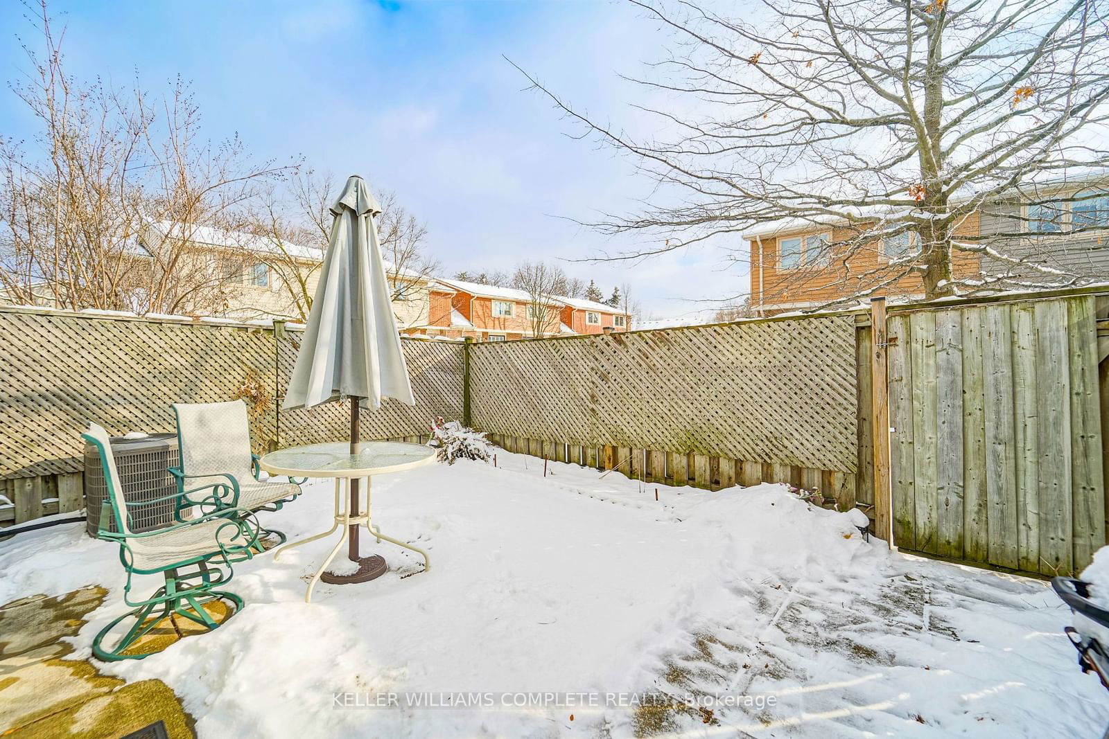 98 Falconer Drive Townhomes, Mississauga, Toronto