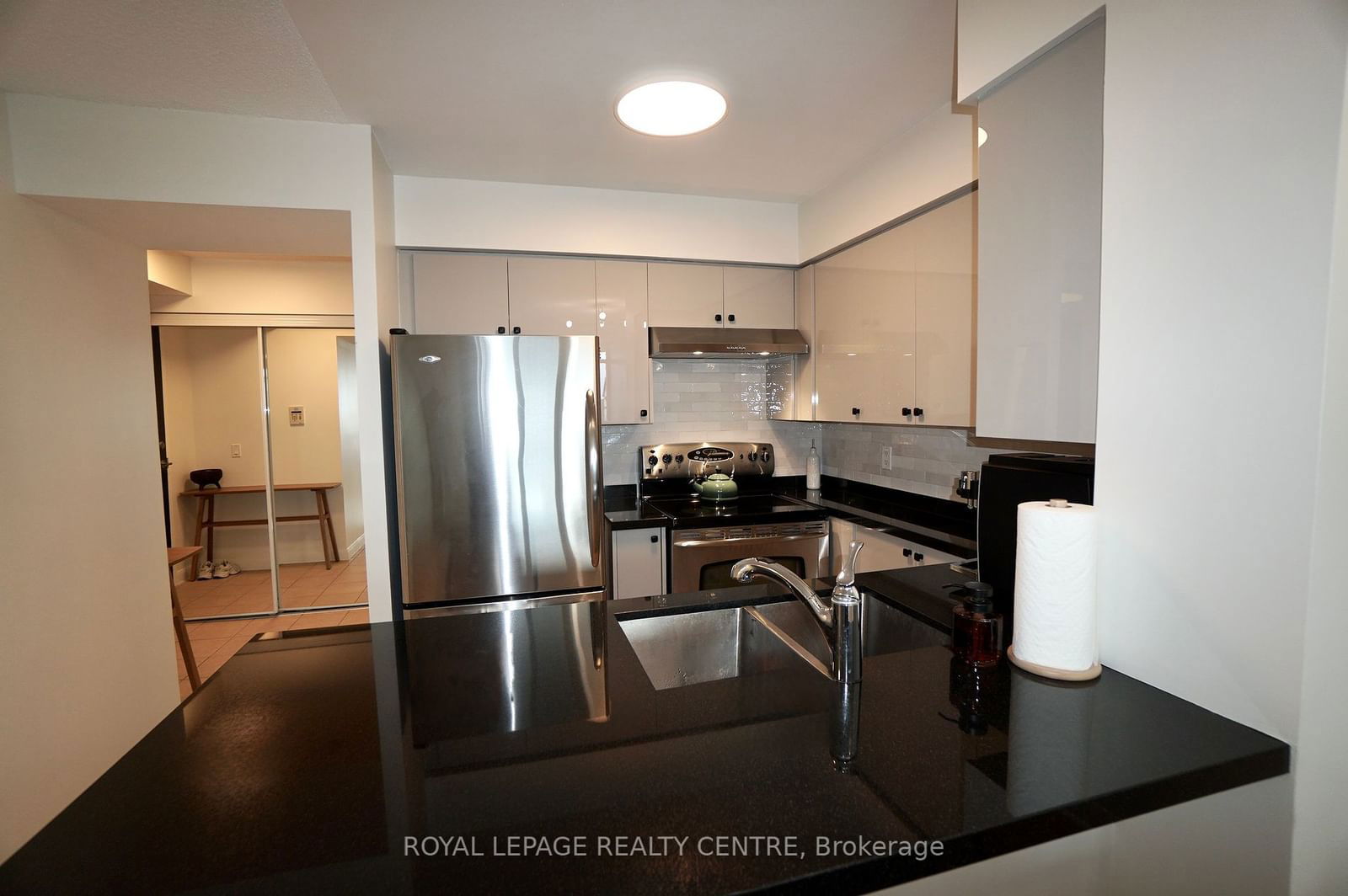 225 Sherway Gardens Rd, unit 601 for rent