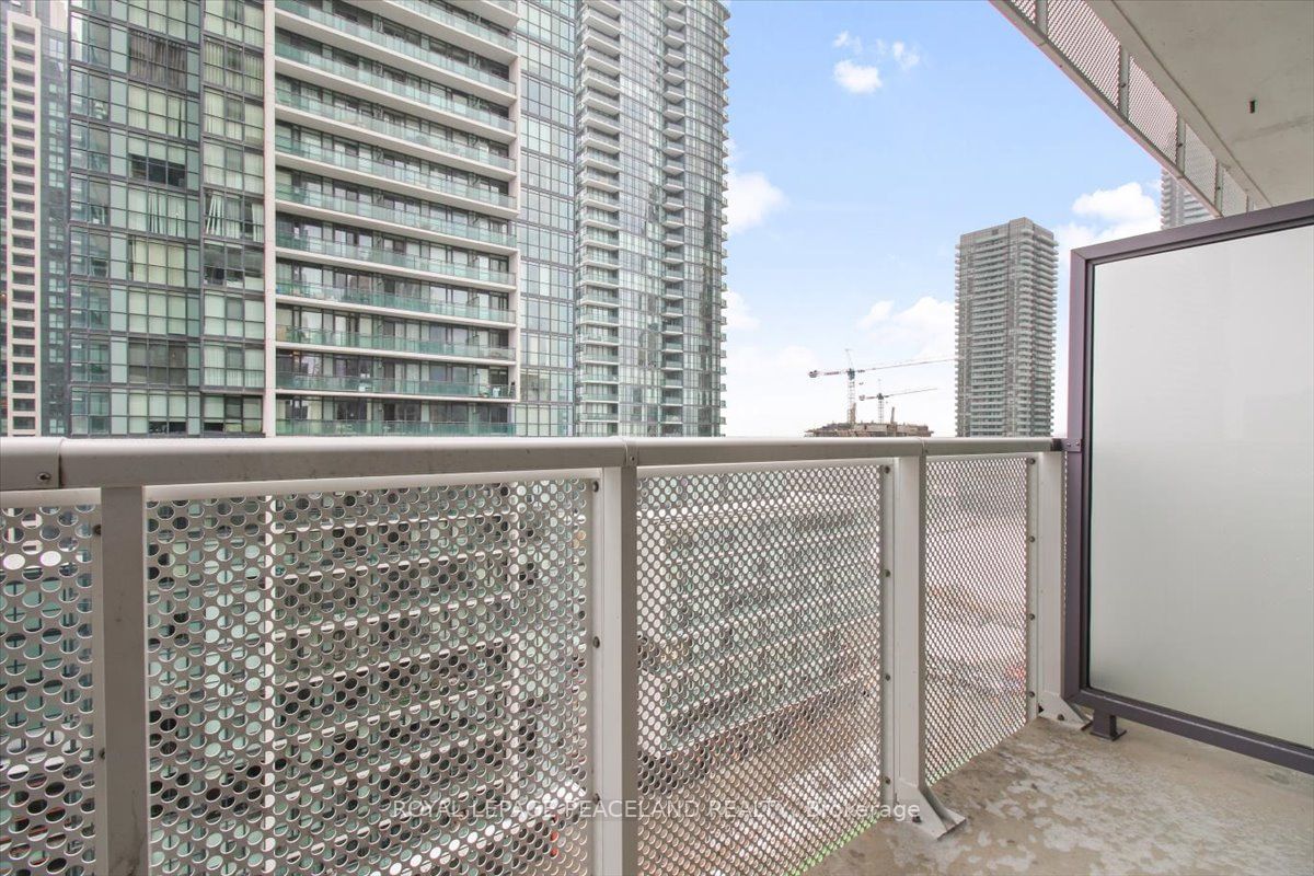 4065 Confederation Pkwy, unit 1202 for sale