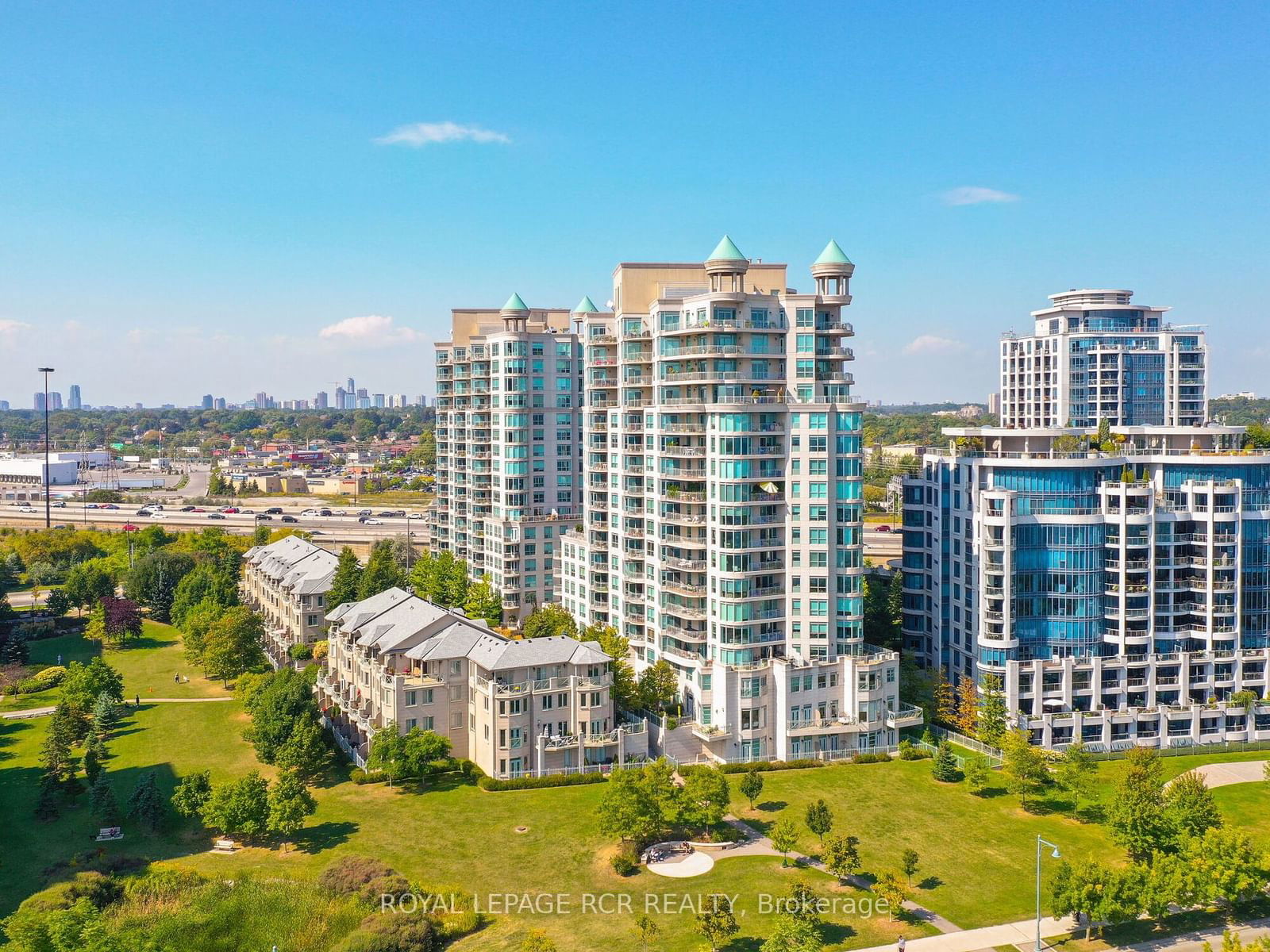 Newport Beach Condos, Etobicoke, Toronto