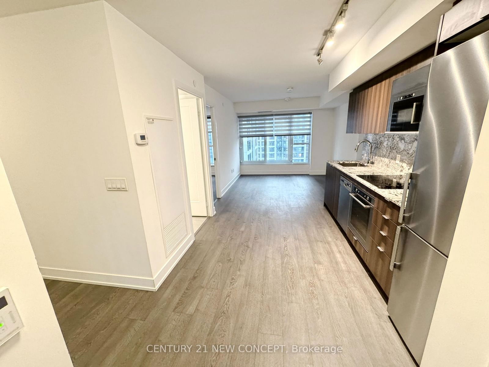 5 Mabelle Ave, unit 2932 for rent