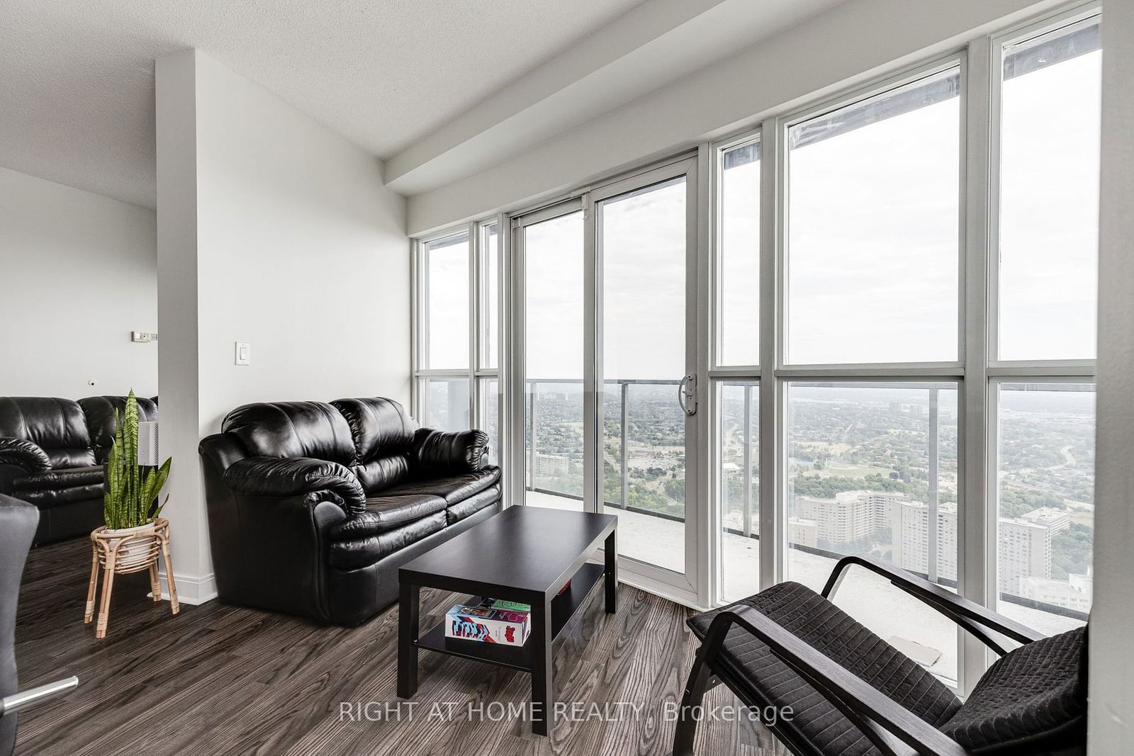 60 Absolute Ave, unit 4901 for rent