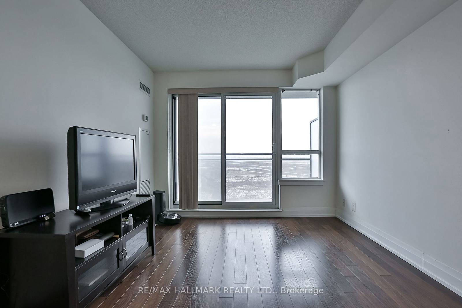 1060 Sheppard Ave W, unit 812 for rent