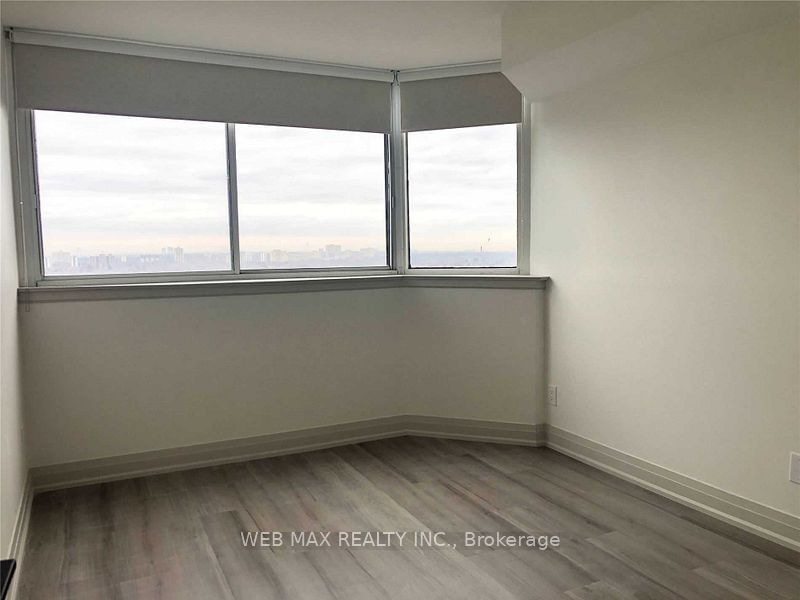 880 Dundas St W, unit 1004 for rent