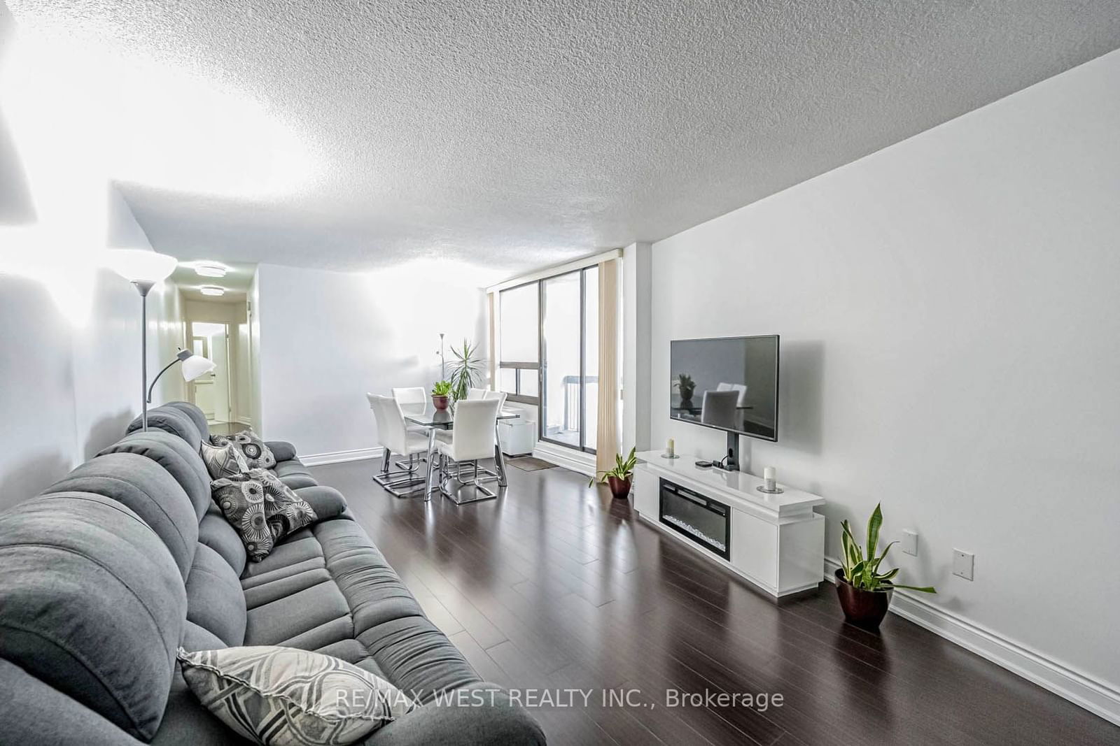 50 Mississauga Valley Blvd, unit 1016 for sale