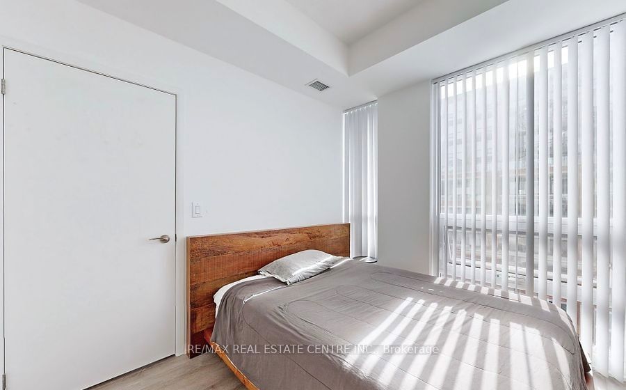 3091 Dufferin St, unit 829 for rent