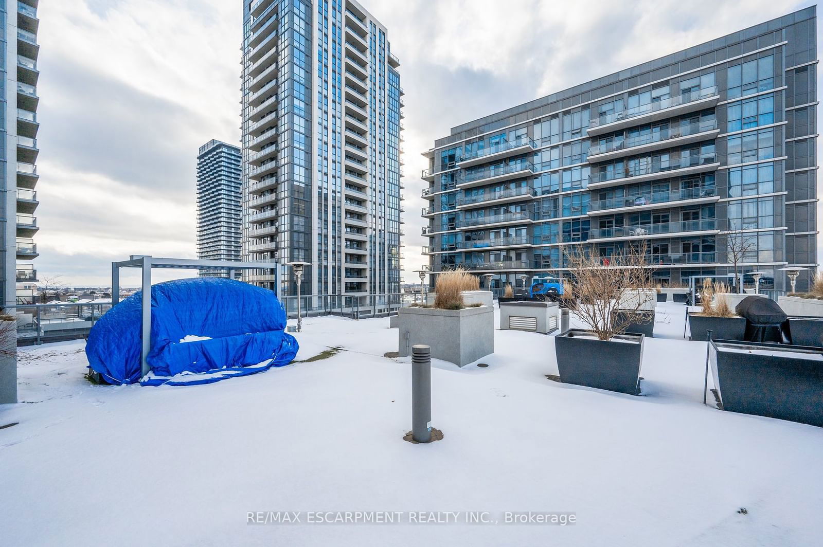 1185 The Queensway S, unit 112 for sale