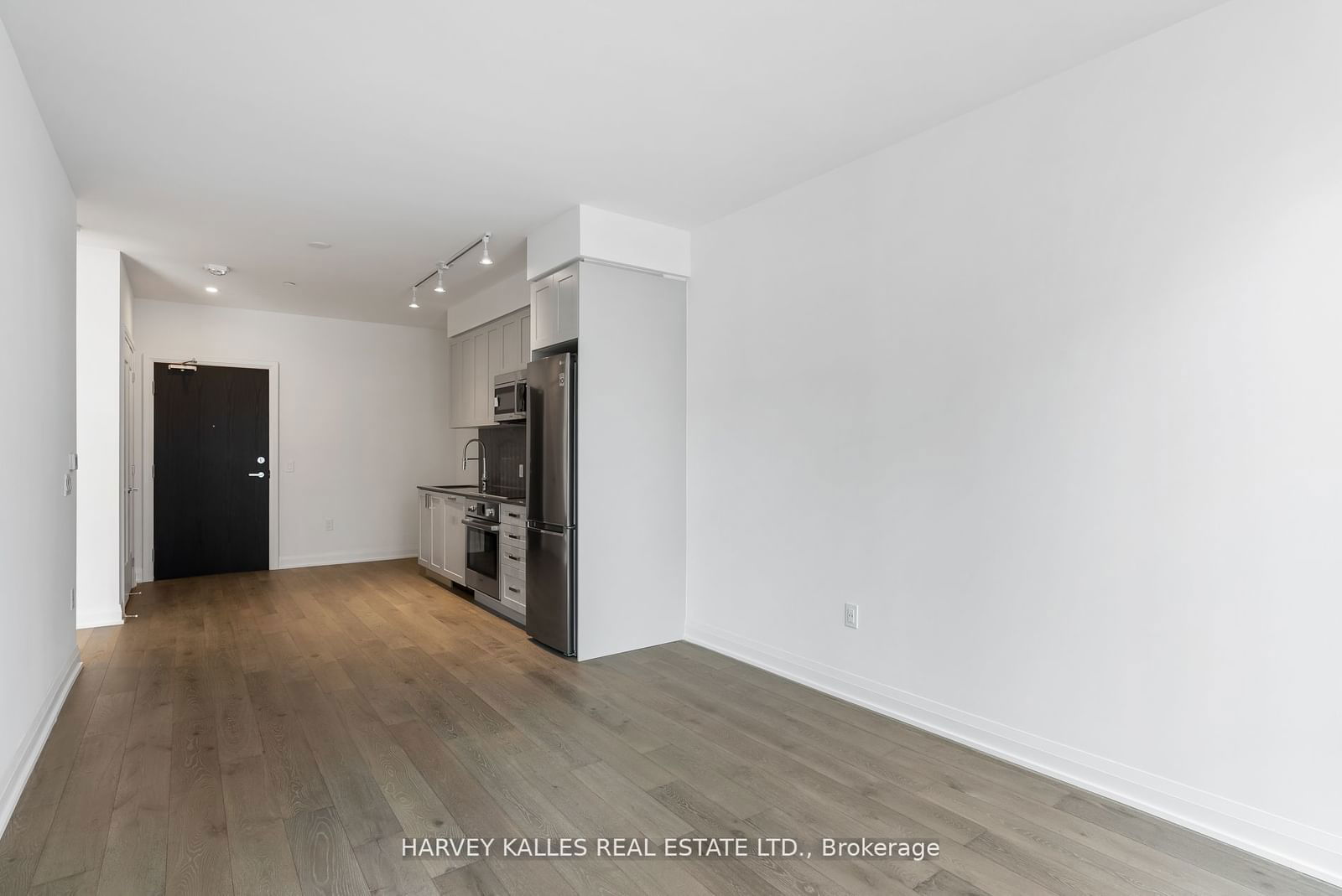 293 The Kingsway, unit 102 for sale