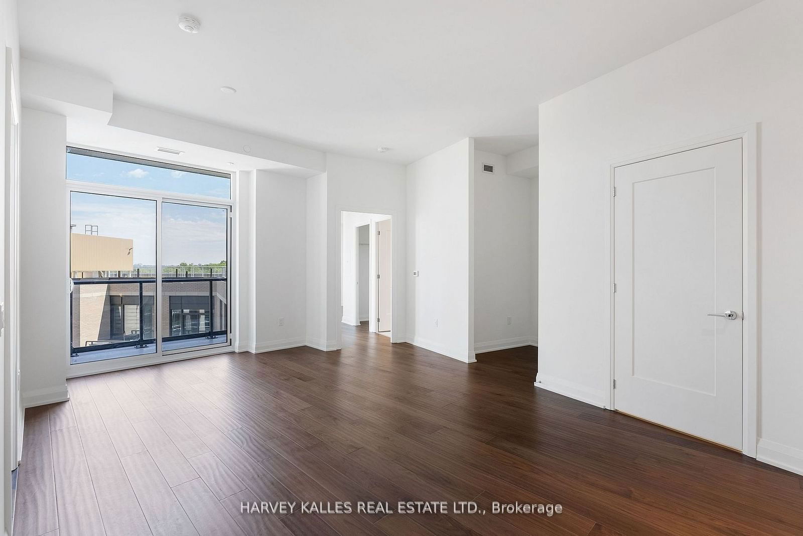 293 The Kingsway, unit 707 for sale