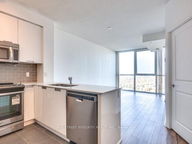 75 Eglinton Ave W, unit 1908 for rent