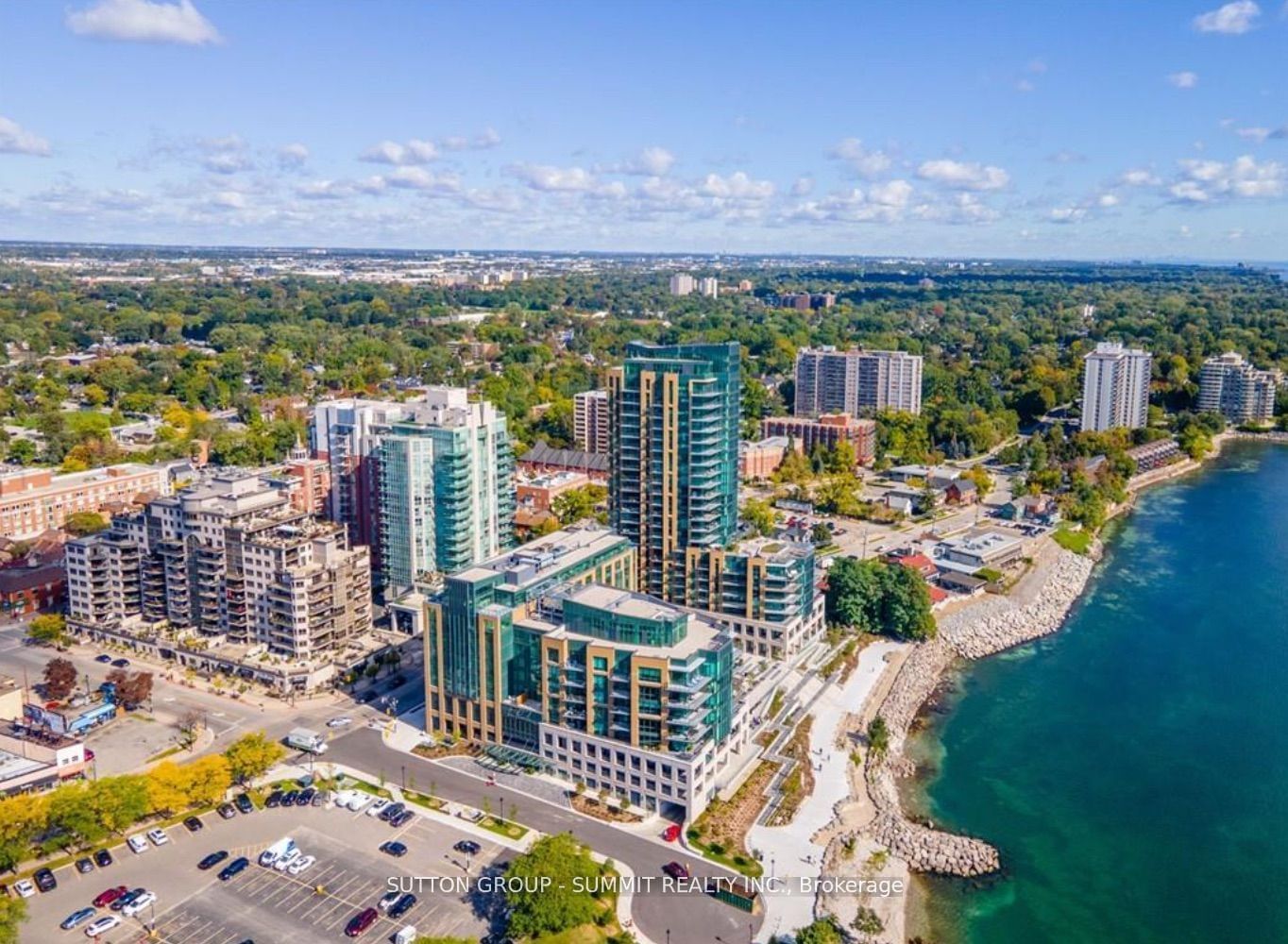 2060 LAKESHORE Rd, unit 404 for sale