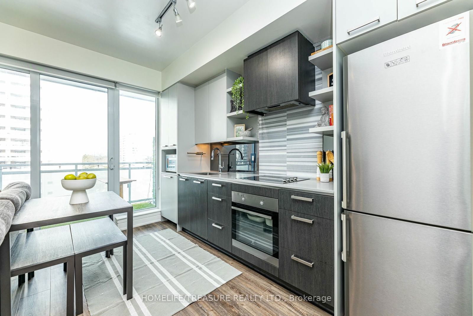 1830 Bloor St, unit 703 for sale