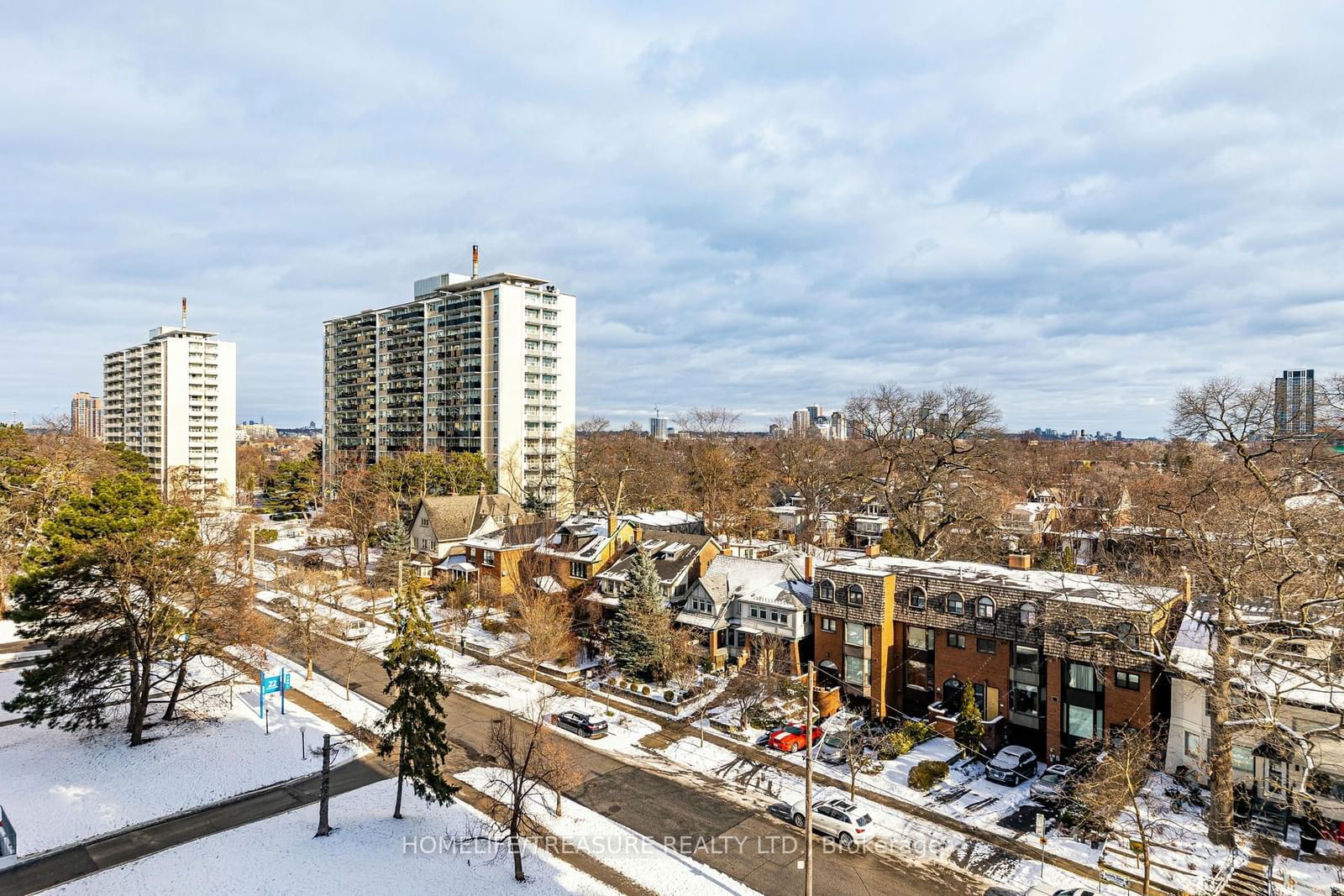 1830 Bloor St, unit 703 for sale