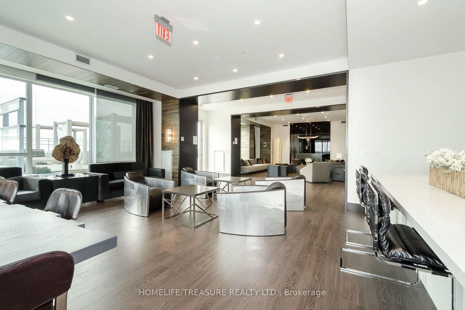 1830 Bloor St, unit 703 for sale