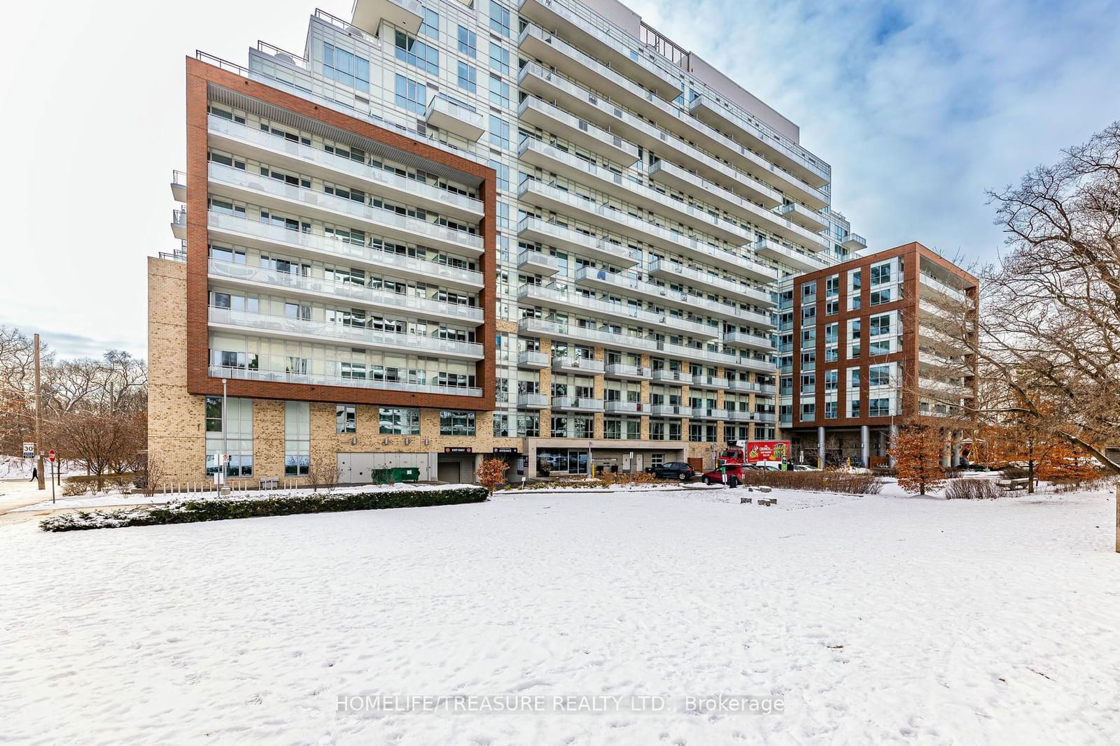 1830 Bloor St, unit 703 for sale