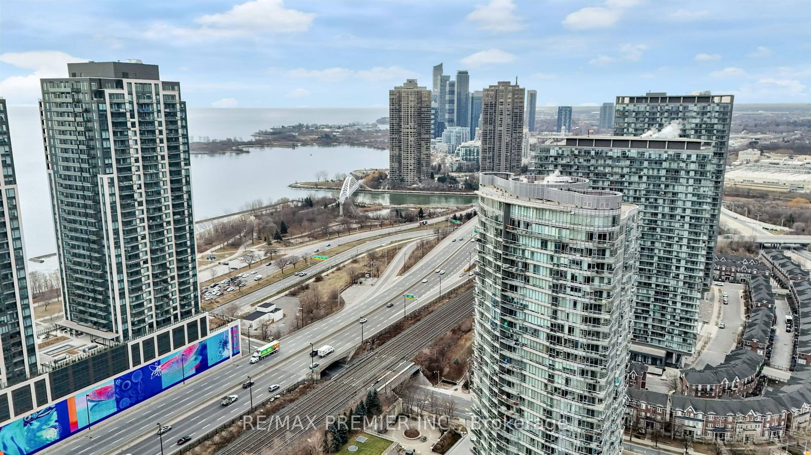 15 Windermere Ave, unit 2309 for sale