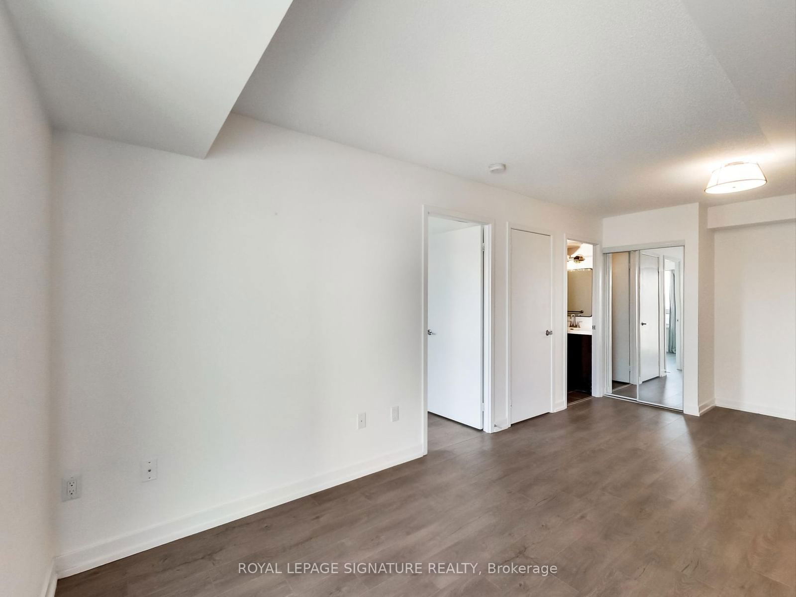 1420 Dupont St, unit 716 for rent