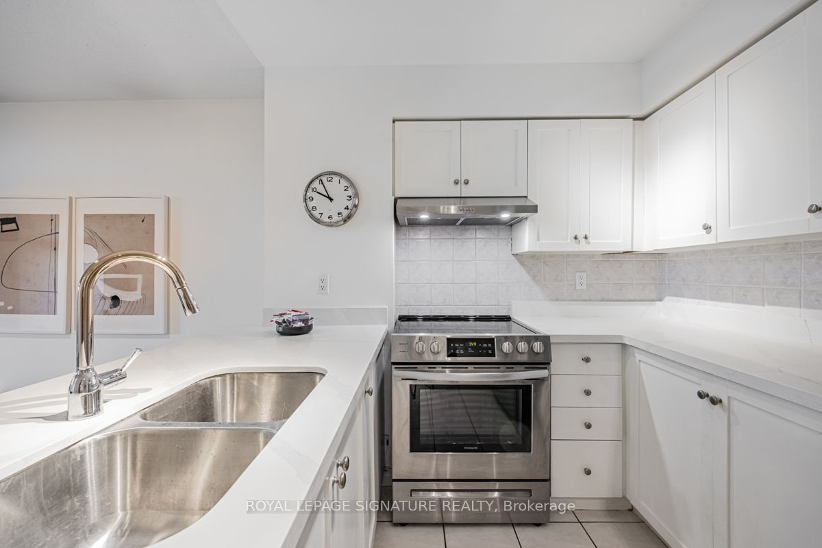 35 Kingsbridge Garden Circ, unit 413 for sale