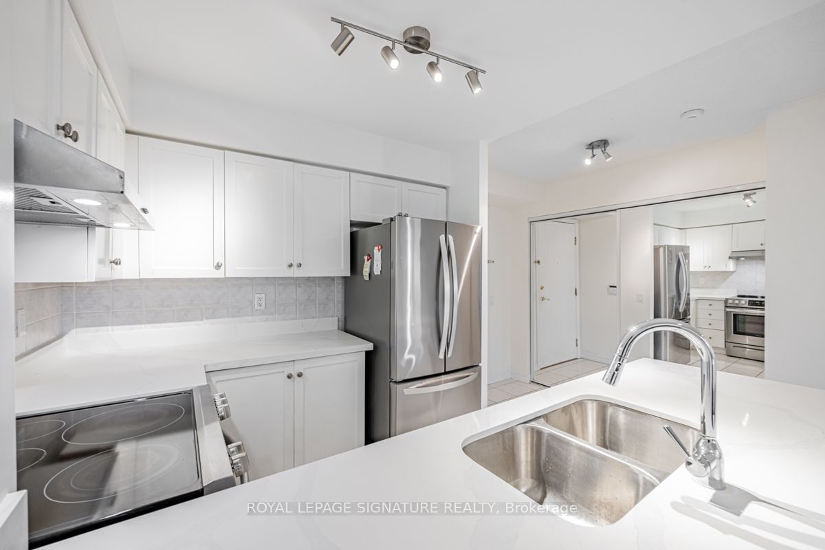 35 Kingsbridge Garden Circ, unit 413 for sale