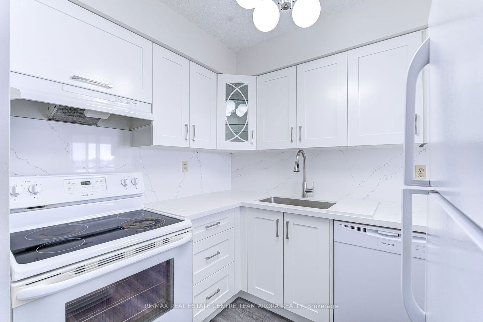 2901 Kipling Ave, unit 505 for sale