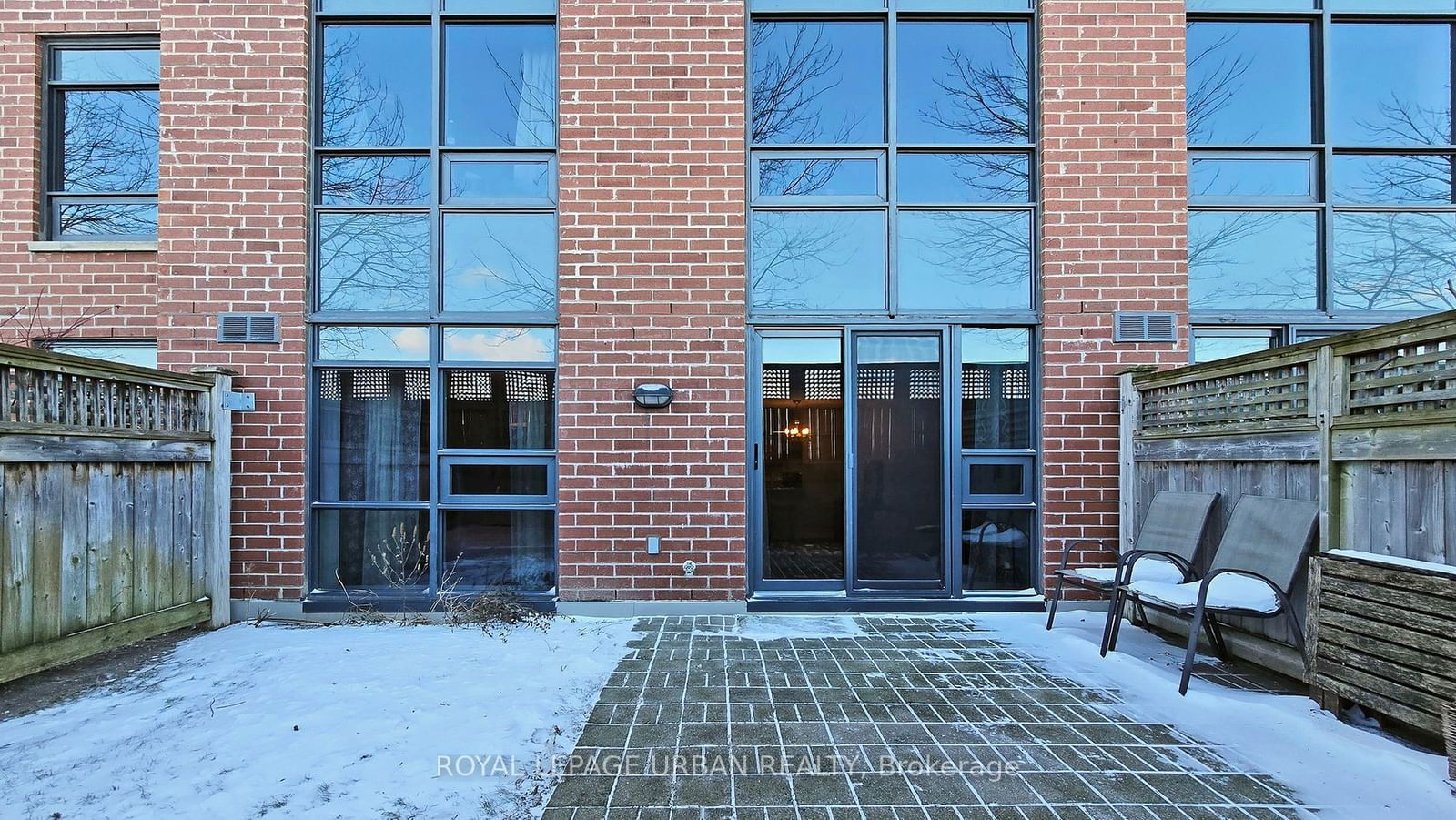 60 Heintzman St, unit 428 for sale