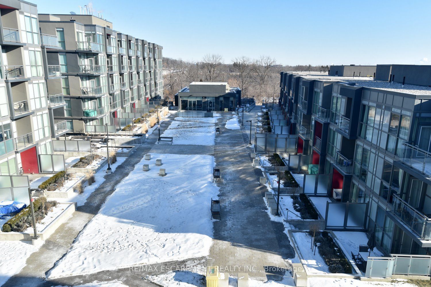 5220 Dundas St, unit D509 for sale