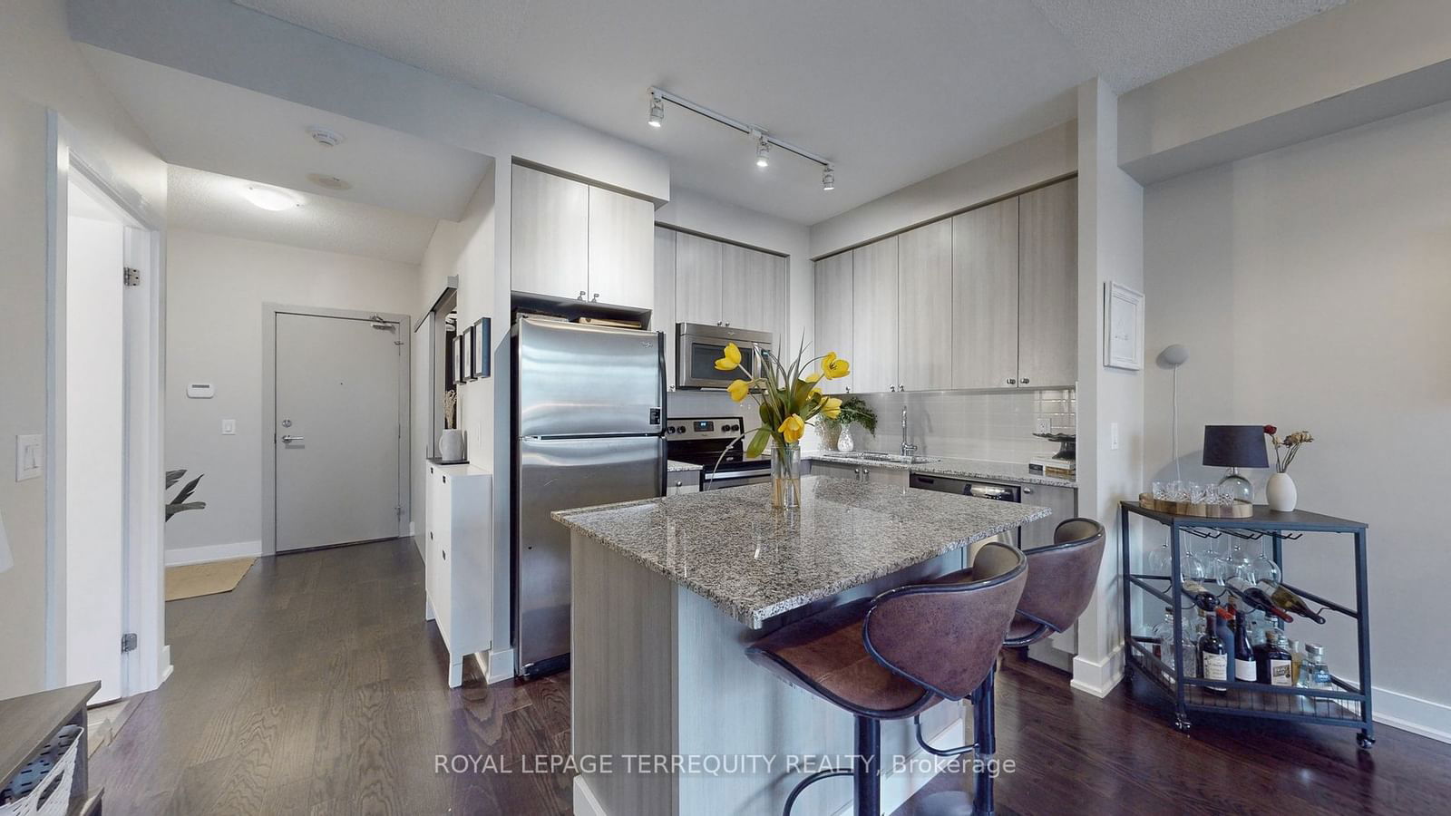 1638 Bloor St W, unit 204 for sale