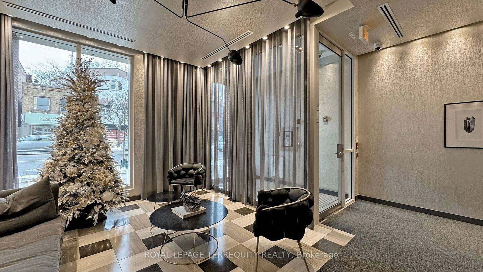 1638 Bloor St W, unit 204 for sale